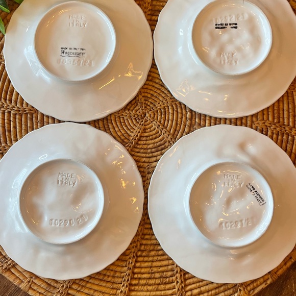 Beautiful Ceramic Fruit Plates 4 Piece Set Made in Italy - Picture 11 of 14